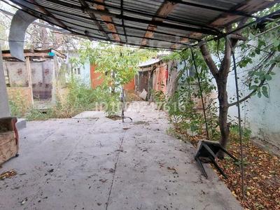 Часть дома · 3 комнаты · 50.7 м² · 6 сот., Переулок героев Октября 3 — Район Тайвань, военчасть за 12.8 млн 〒 в Таразе