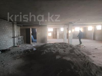 Свободное назначение, офисы, магазины и бутики, склады, салоны красоты, медцентры и аптеки, образование, развлечения · 621.5 м² за 107 млн 〒 в Туркестане