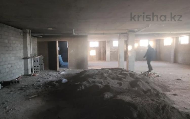 Свободное назначение, офисы, магазины и бутики, склады, салоны красоты, медцентры и аптеки, образование, развлечения · 621.5 м² за ~ 106.2 млн 〒 в Туркестане — фото 16