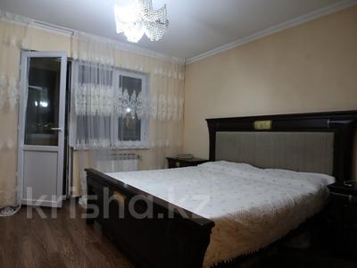 2-комнатная квартира · 60 м² · 3/10 этаж, мкр Аксай-1А 25 за 36.5 млн ₸ в Алматы, Ауэзовский р-н