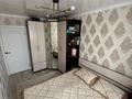 3-комнатная квартира · 60 м² · 3/5 этаж, Майкудук, Мкр Восток-2 9 — Бытовую технику и мебель оставим,солнечная сторона,зимой квартире тепло.Рядом школа,детские сады,супермаркеты и минимаркеты.Подходит под ипотеку(1982г).Звонить по телефону:87011913708 за 23.5 млн ₸ в Караганде, Алихана Бокейханова р-н — фото 6