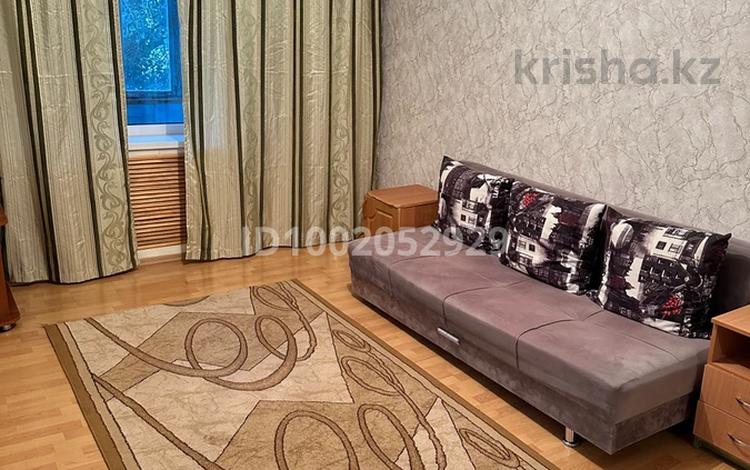 1-комнатная квартира · 30 м² · 2/5 этаж, мкр 5, Тургенева 106/1 за 120 000 〒 в Актобе — фото 10