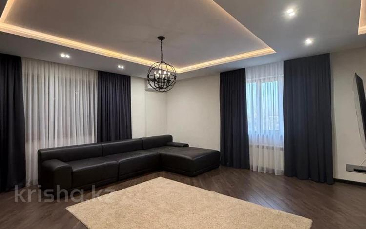 5-комнатная квартира · 365 м² · 4/4 этаж, Газиза Жубанова за 150 млн 〒 в Актобе — фото 2