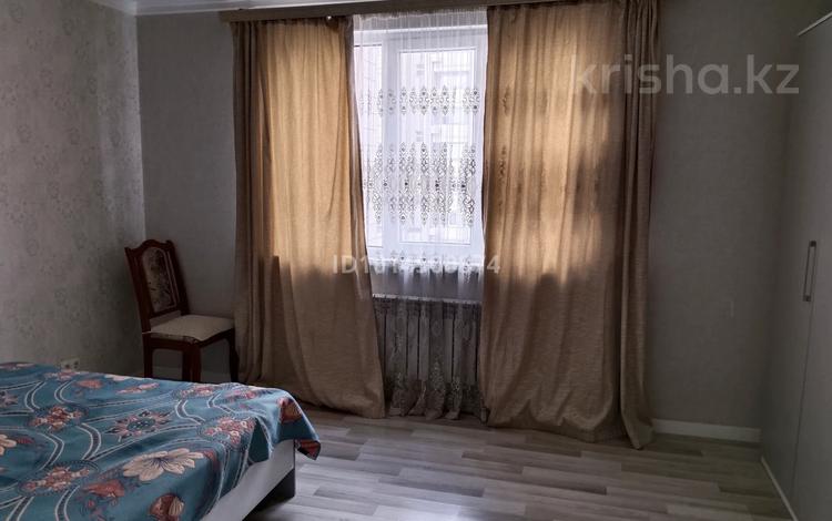 2-комнатная квартира · 50 м² · 5/10 этаж, мкр Аксай-5 — Момышұлы Жұбанов за 18 000 ₸ в Алматы, Ауэзовский р-н — фото 2