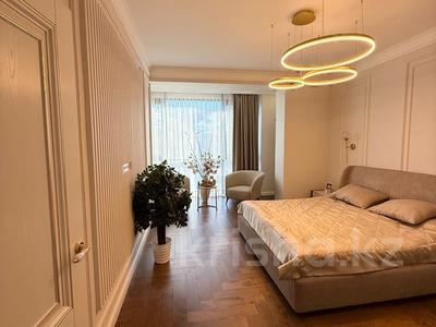 Продажа квартир в Алматы: 4-комнатная квартира · 200 м² · 10/12 этаж, Аль-Фараби 1а — Лучшая квартира за 235 млн 〒 4-комнатная квартира · 200 м² · 10/12 этаж, Аль-Фараби 1а — Лучшая квартира за 235 млн 〒 в Алматы, Медеуский р-н