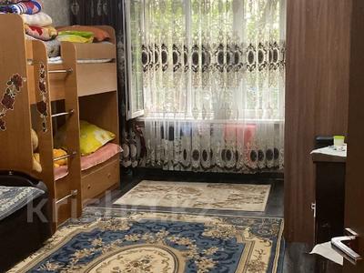 Продажа квартир в Шымкенте: 2-комнатная квартира · 50 м² · 1/5 этаж, мкр Север 33 за 20 млн 〒 2-комнатная квартира · 50 м² · 1/5 этаж, мкр Север 33 за 20 млн 〒 в Шымкенте, Аль-Фарабийский р-н