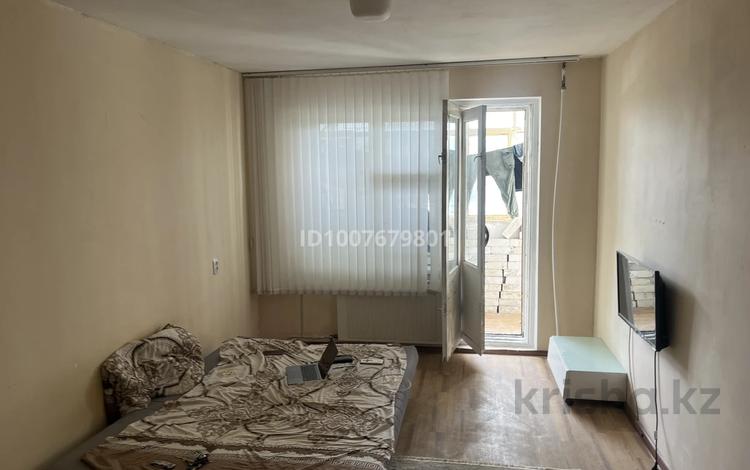 2-комнатная квартира · 56 м² · 1/9 этаж, мкр 12 62 за 150 000 ₸ в Актобе — фото 9