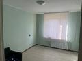 2-комнатная квартира · 56 м² · 1/9 этаж, мкр 12 62 за 150 000 ₸ в Актобе — фото 2