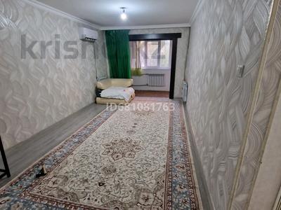 3-комнатная квартира, 70 м², 1/5 этаж, 17-й микрорайон, 17-й микрорайон 8А — Еринбетова за 21.2 млн 〒 в Шымкенте, Енбекшинский р-н