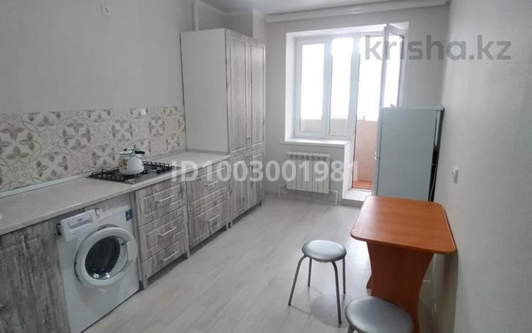 1-бөлмелі пәтер · 49 м² · 2/5 қабат, мкр. Алтын орда 5к, бағасы: 140 000 〒 в Актобе — фото 2