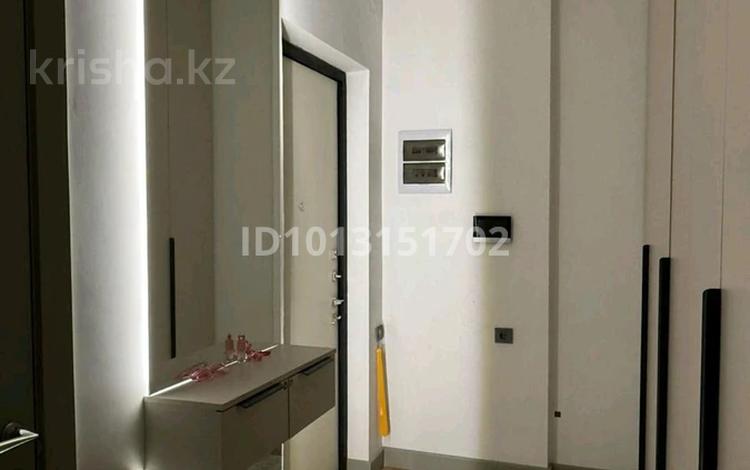 3-комнатная квартира · 116 м² · 3/14 этаж, Мкр. Самал-3 15 за 1.1 млн ₸ в Алматы, Медеуский р-н — фото 2