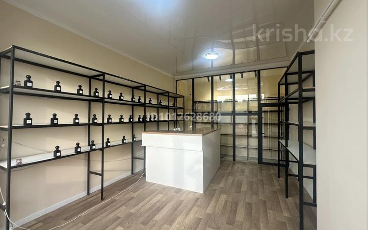Свободное назначение, магазины и бутики · 40 м² за 200 000 ₸ в Шымкенте, Каратауский р-н — фото 2