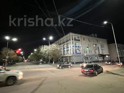 Аренда квартир в Карагандинской обл.: 2-комнатная квартира · 60 м² · 4/4 этаж, Караменде би 2 — Агыбай батыра за 190 000 〒 2-комнатная квартира · 60 м² · 4/4 этаж, Караменде би 2 — Агыбай батыра за 190 000 〒 в Балхаше