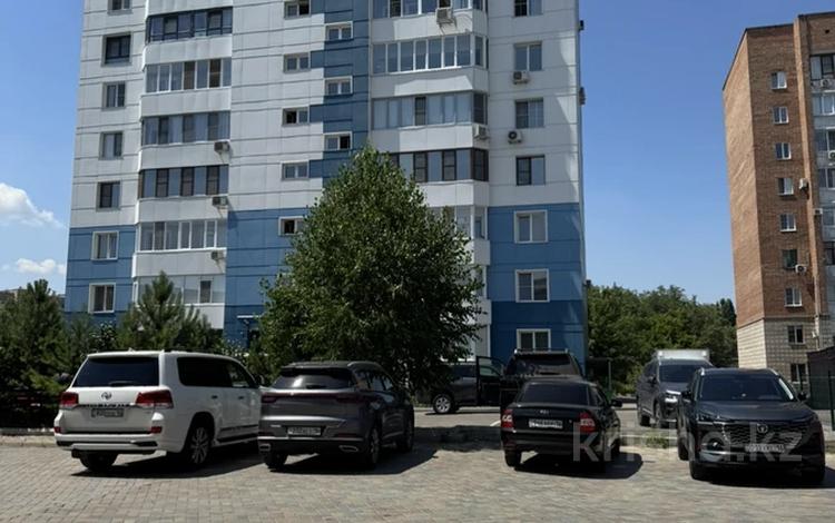 2-комнатная квартира · 65 м² · 8/10 этаж, Протозанова 97/3 — Стрелка,Крылова,Ауэзова,Славского,Лихарева за 42 млн ₸ в Усть-Каменогорске — фото 27