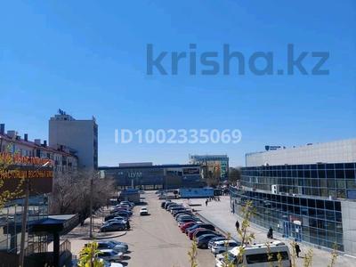2-комнатная квартира · 45 м² · 3/5 этаж, мкр Новый Город, проспект Бухар Жырау 52 — Цум, Абзал, Центральный парк, все гимназии 92, 45, 38, 93, Нурмакова за 22 млн ₸ в Караганде, Казыбек би р-н