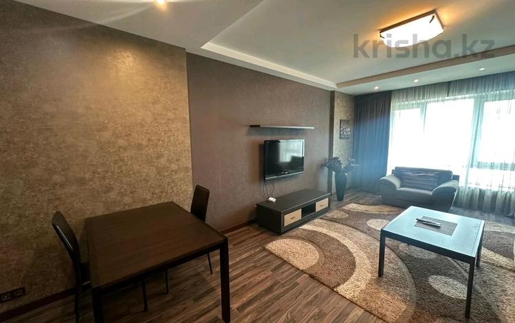 2-бөлмелі пәтер, 90 м², 19/20 қабат ай сайын, Достык 97 — проспект Аль-Фараби, бағасы: 550 000 〒 в Алматы, Медеуский р-н — фото 2