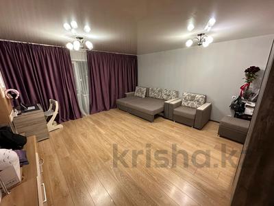 1-комнатная квартира · 46 м² · 10/10 этаж, Казыбек Би 7/3 за 16.5 млн 〒 в Усть-Каменогорске