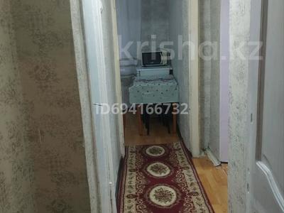2-комнатная квартира, 41 м², 2/4 этаж посуточно, Аблайхана 33 за 12 000 〒 в Алматы, Алмалинский р-н