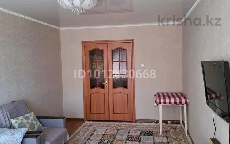 3-комнатная квартира · 70 м² · 4/6 этаж, Ленина 59 за 20.5 млн ₸ в Аксу — фото 2