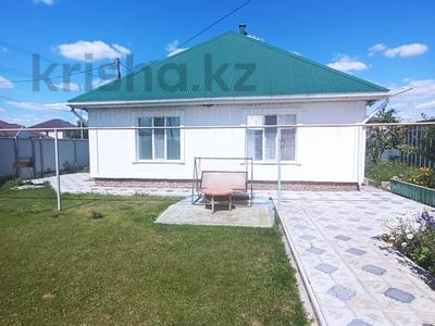 Отдельный дом · 4 комнаты · 111 м² · 6 сот., Асан, Махамбет Батыра 12 за 36 млн 〒 в Уральске