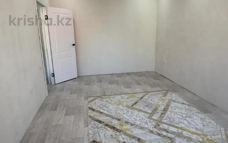 1-комнатная квартира · 40 м² · 3/5 этаж, мкр. Алтын орда 49р за 14.7 млн ₸ в Актобе — фото 4