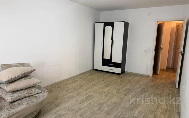 1-комнатная квартира · 50 м² · 8/9 этаж, мкр Акбулак, Чуланова за 26.5 млн ₸ в Алматы, Алатауский р-н — фото 2