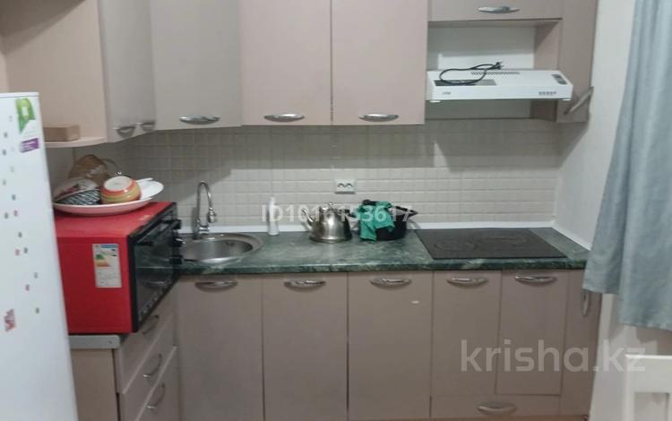 1-комнатная квартира · 38 м² · 6/12 этаж, мкр Акбулак, Сейдолла Байтереков 105/35 за 200 000 ₸ в Алматы, Алатауский р-н — фото 2