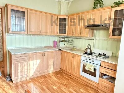 3-бөлмелі пәтер · 72 м² · 1/9 қабат, мкр Алмагуль, жарокова, бағасы: 51.5 млн ₸ в Алматы, Бостандыкский р-н