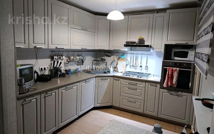 3-комнатная квартира · 71 м² · 1/5 этаж, Сатпаева 5а — Муз.академии за 250 000 ₸ в Атырау — фото 2