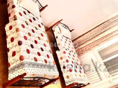 2-комнатная квартира · 53 м² · 10/17 этаж, мкр Таугуль-2, Жандосова 150/3 — Береговой за 12 000 ₸ в Алматы, Ауэзовский р-н