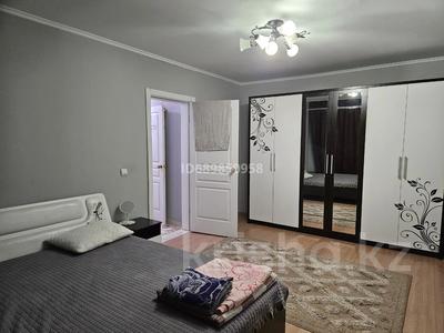 2-комнатная квартира, 62 м², 6/9 этаж посуточно, мкр Аккент 7 за 18 000 〒 в Алматы, Алатауский р-н