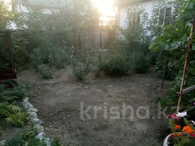 Отдельный дом · 4 комнаты · 122 м² · 8 сот., мкр Алгабас, Бесбатыра 12 — Аксайская за 85 млн ₸ в Алматы, Алатауский р-н