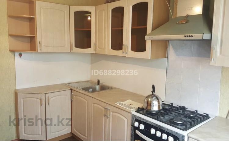 1-комнатная квартира · 42 м² · 1/9 этаж, мкр Кунаева 55 — Рядом площадь президента за 8 000 ₸ в Уральске — фото 2