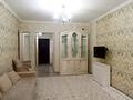 2-бөлмелі пәтер · 48 м² · 8/10 қабат, Ақсай-5 ш/а., Мкр Аксай, Б. Момышулы 25, бағасы: 300 000 ₸ в Алматы, Ауэзовский р-н