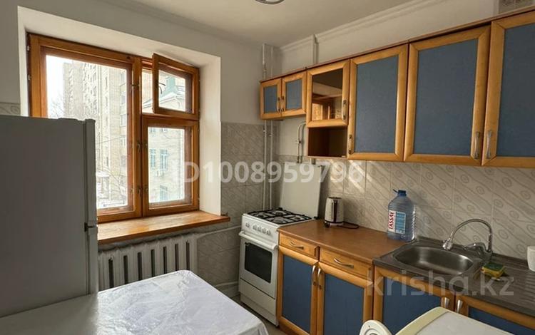 1-комнатная квартира · 35 м² · 3/5 этаж, мкр 8 281 — Анвар за 140 000 ₸ в Актобе — фото 2