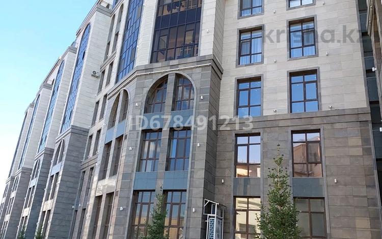 3-комнатная квартира, 133 м², 4/8 этаж помесячно, мкр Комсомольский 15 за 1.2 млн 〒 в Астане, Есильский р-н — фото 2