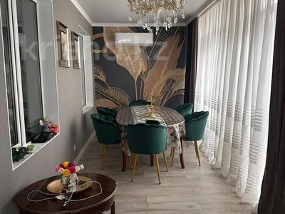 5-комнатная квартира · 252 м² · 3/4 этаж, Иманова за 126 млн 〒 в Астане, р-н Байконур