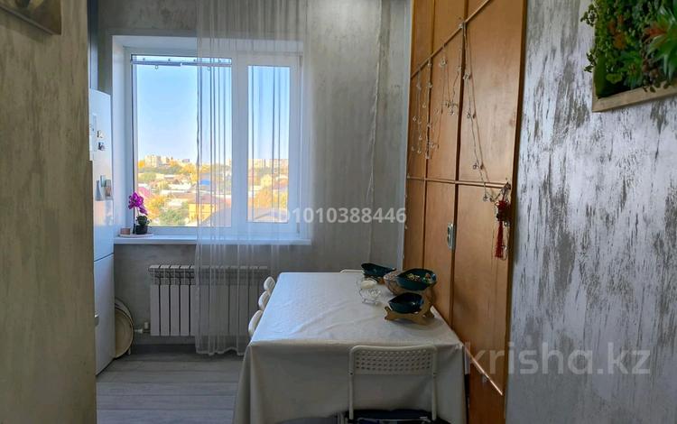3-комнатная квартира · 74.4 м² · 5/18 этаж, мкр Юго-Восток 44/2 — Волочаевская за 33 млн ₸ в Караганде, Казыбек би р-н — фото 2