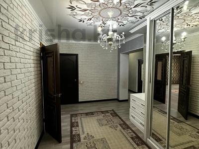 4-комнатная квартира, 175 м², 4/6 этаж, мкр Жилгородок, Мира 5/1 за 39.5 млн 〒 в Актобе, мкр Жилгородок