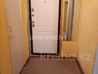 1-комнатная квартира · 36 м² · 3 этаж, Ауэзова 83а — Нива,8школа,1школа,лицей,гимназия,садики за 7 млн ₸ в Аксу
