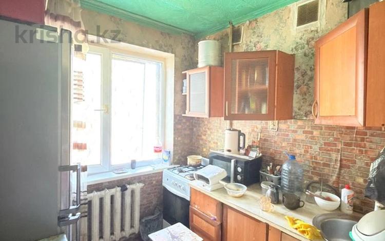 2-бөлмелі пәтер · 46 м² · 2/5 қабат, 7 микрорайон 52, бағасы: 7.3 млн ₸ в Темиртау — фото 2