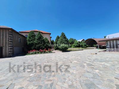 Отдельный дом • 6 комнат • 450 м² • 30 сот., Р-н Инкубатор за 158 млн 〒 в Талгаре