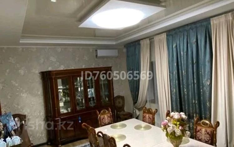 Отдельный дом · 8 комнат · 360 м² · 8 сот., мкр Зарослый, Рыбник 391 за 55 млн ₸ в Атырау — фото 6