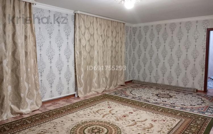 Жеке үй • 5 бөлмелер • 117 м² • 10 сот., Ақжар-1 83, бағасы: 21 млн 〒 в Актобе, мкр Акжар — фото 2