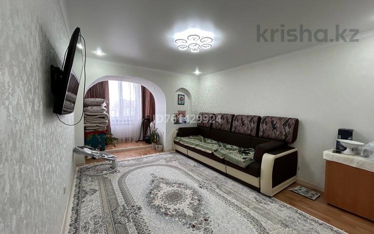 3-комнатная квартира · 68 м² · 6/9 этаж, мкр. Алтын орда, Проспект Алий Молдагуловой 36 за 25 млн ₸ в Актобе — фото 2