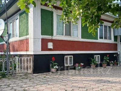 Жеке үй · 4 бөлме · 200 м² · 10 жүзд., Хазиева 11 — Хазиева-рысбекова, бағасы: 45 млн ₸ в 