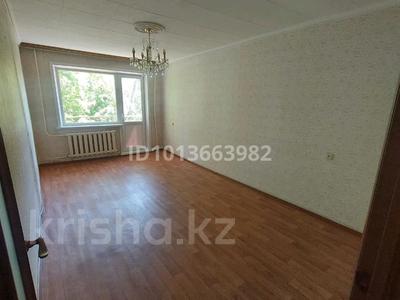 2-комнатная квартира · 48 м² · 2/5 этаж, Мкр Юго-Восток 14 за 20.5 млн ₸ в Караганде, Казыбек би р-н