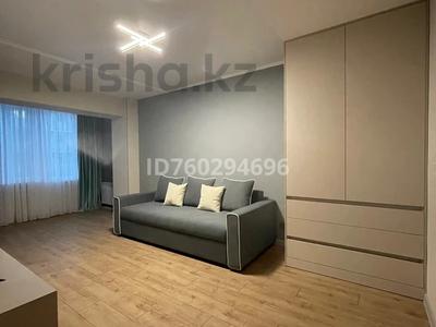 Продажа квартир в Мангистауской обл.: 1-комнатная квартира · 35 м² · 2/4 этаж, 5-й мкр 32 за 12 млн 〒 1-комнатная квартира · 35 м² · 2/4 этаж, 5-й мкр 32 за 12 млн 〒 в Актау