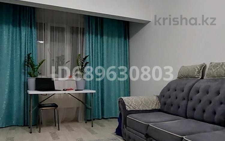 1-комнатная квартира, 40 м², 8/12 этаж, Тлендиева 16/1 — Акан Серы