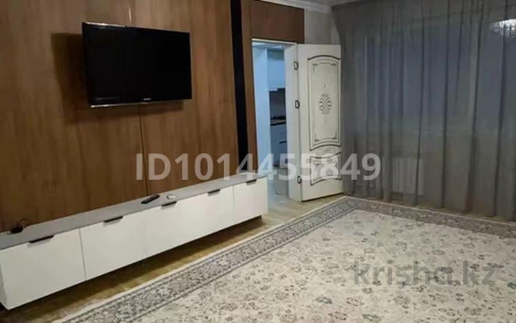 2-комнатная квартира · 46 м² · 5/5 этаж, 15-й микрорайон 8 — Шик салон красоты за 4 000 ₸ в Шымкенте, Аль-Фарабийский р-н — фото 2